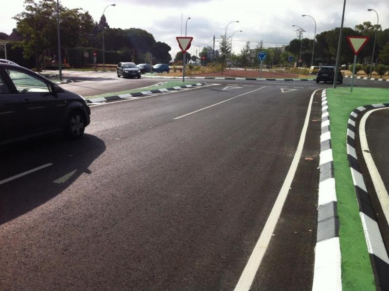 PROYECTO DE CONSTRUCCIÓN: REMODELACIÓN DE LA INTERSECCIÓN SEMAFORIZADA DE LA ANTIGUA CARRETERA DE MAJADAHONDA (M-515) CON LA CALLE LAS ROSAS Y ACONDICIONAMIENTO DE LA VÍA DE SERVICIO FRENTE A LA FUNDACIÓN GIL GAYARRE EN POZUELO DE ALARCÓN MADRID
